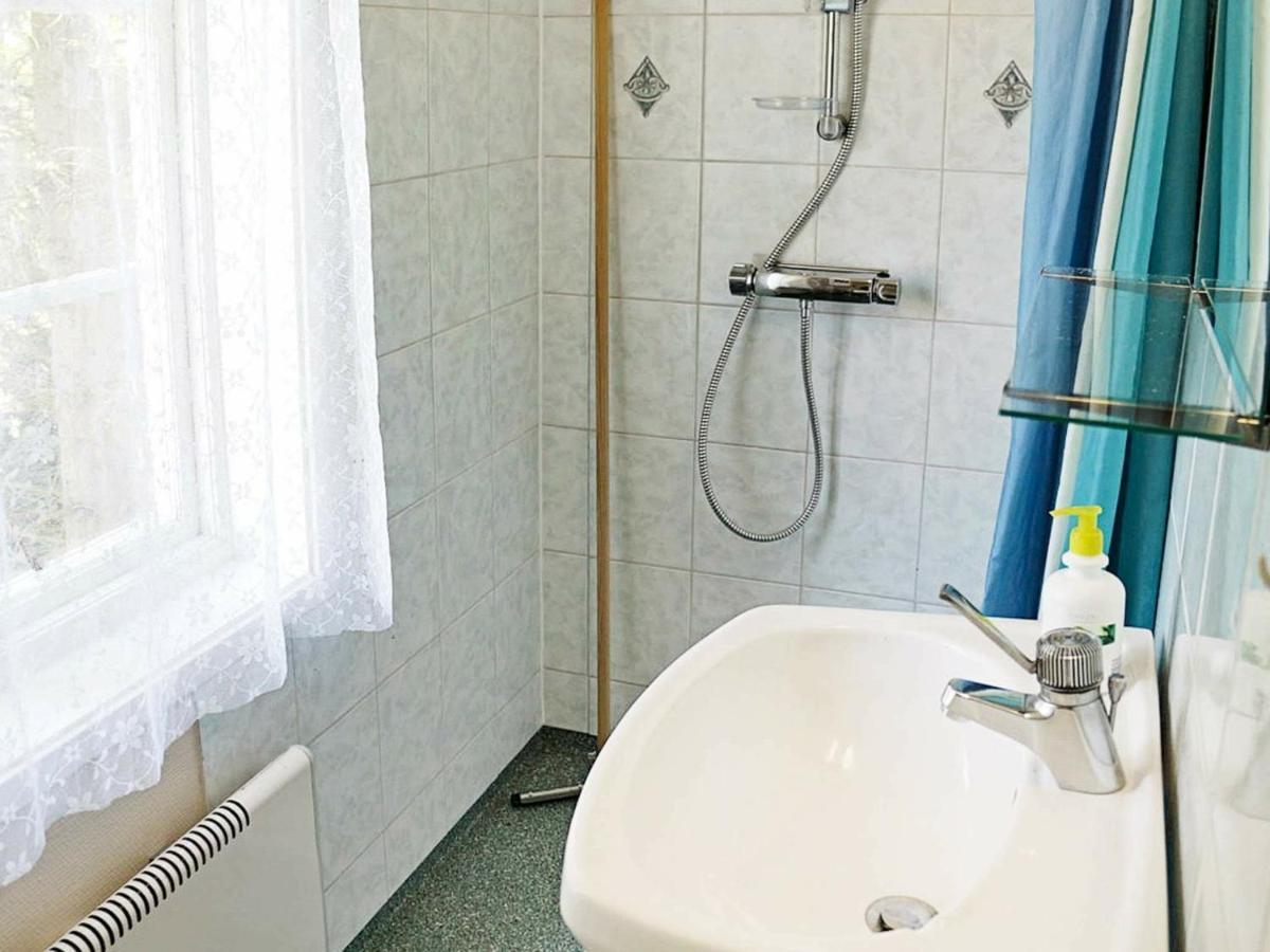 4 Person Holiday Home In Ankarsrum Hult  外观 照片